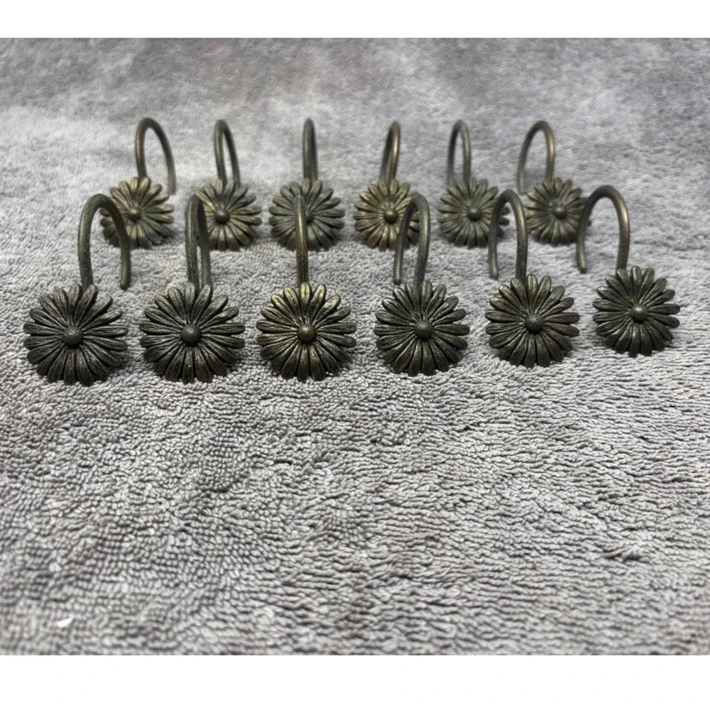 Vintage Floral Daisy Shower Curtain Rings Bronze Tone Metal Set of 12
